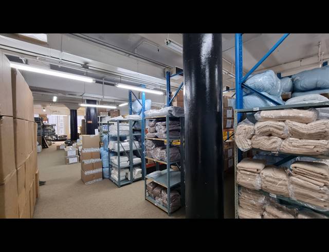 450M² BUSINESS TO LET IN WOODSTOCK